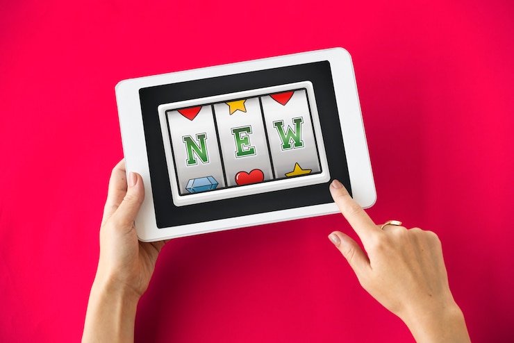 Pengguna mengakses platform Taruhan Olahraga ssspin melalui browser smartphone Android dengan tampilan responsif yang bersih